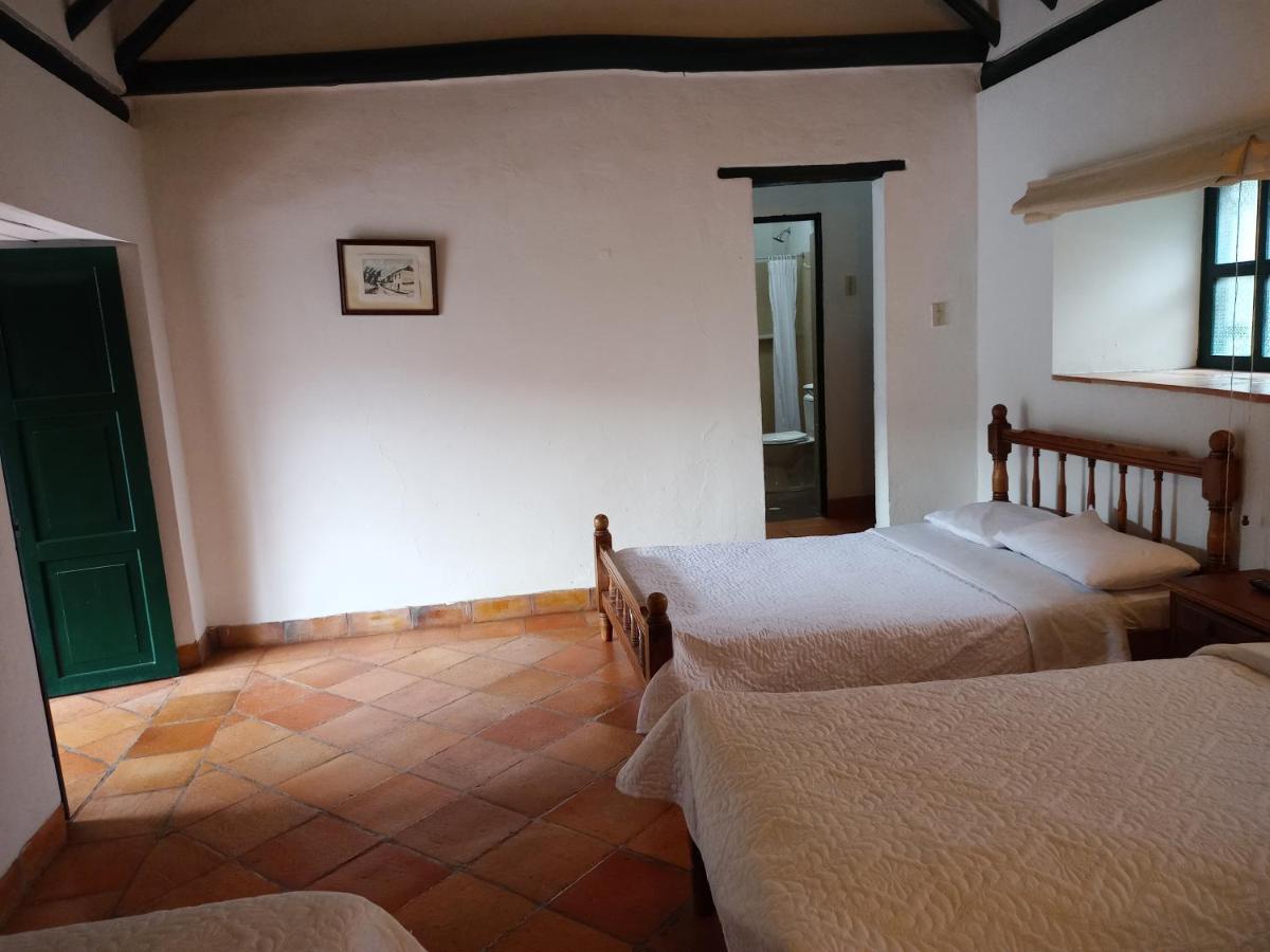 Bed and Breakfast Hospederia La Roca Plaza Principal Бойяка Экстерьер фото