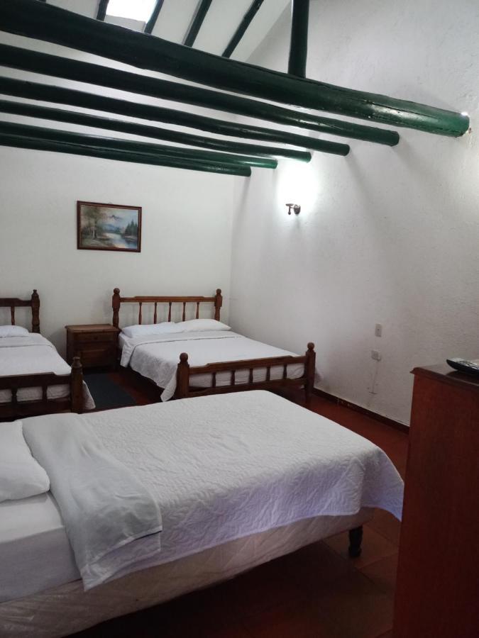 Bed and Breakfast Hospederia La Roca Plaza Principal Бойяка Экстерьер фото