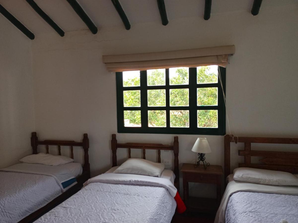 Bed and Breakfast Hospederia La Roca Plaza Principal Бойяка Экстерьер фото