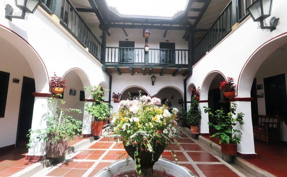 Bed and Breakfast Hospederia La Roca Plaza Principal Бойяка Экстерьер фото